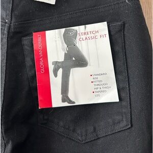 2 new pair Gloria Vanderbilt jeans size 4 black and khaki classic fit